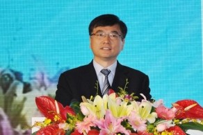 李跃