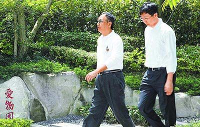 儿子郭守正紧跟郭台铭之后