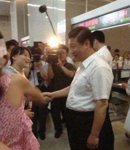 美女 你好 美女 你好