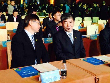 奚国华:仍与苹果谈判 今日不会发布移动iPhone 奚国华:仍与苹果谈判 今日不会发布移动iPhone