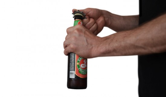 Ringtool opening bottle