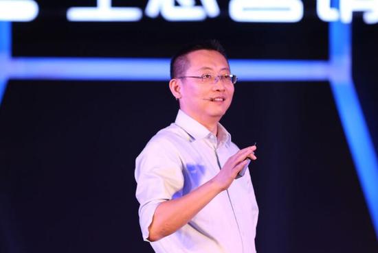 图为梁军