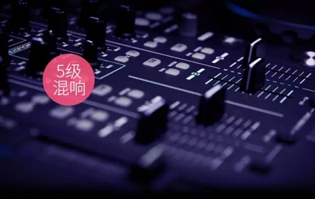 行走的KTV，让你随时随地和偶像一起唱