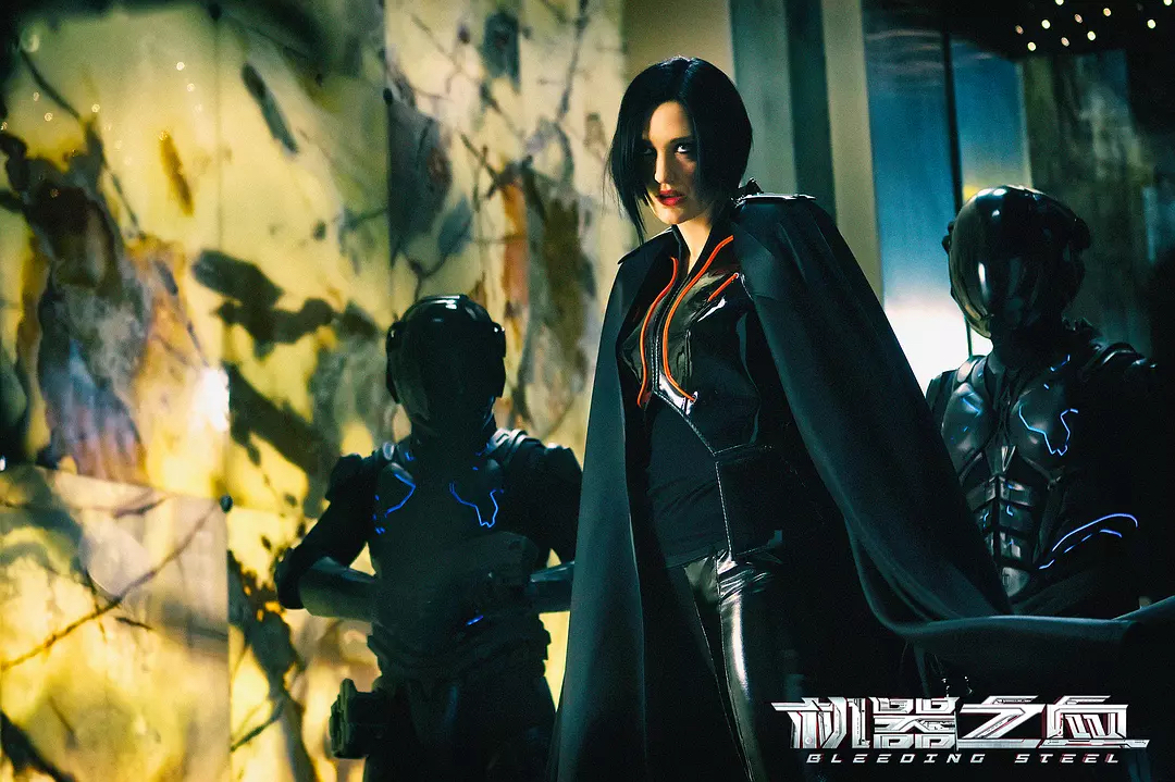 成龍IP+「阿里系」資本，能讓《機器之血》突圍賀歲檔嗎？