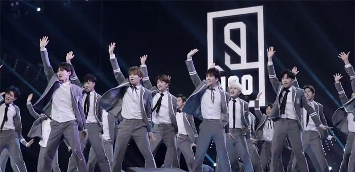 《偶像練習生》開播褒貶不一，粉絲經濟下的偶像「養成」之路任重道遠