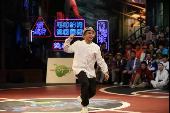 拿了那麼多比賽的冠軍，街舞藝人們為什麼還是沒紅？