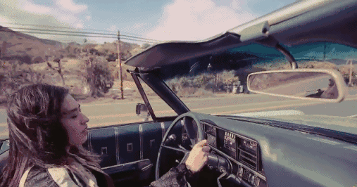 姑娘们,请坐好,本喵带你极速飙车,请注意!