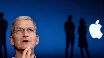 解决Siri这座“屎山”，是苹果新掌门的头号任务