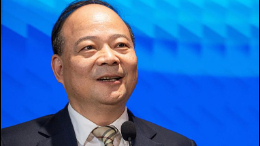 涨薪150元，万亿“宁王”放留人大招