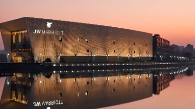 联姻一年就搁置，万豪再陷“中国合伙人之困”