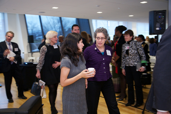 “散步式开会”秒杀你的会议室