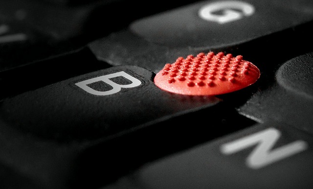 “后苹果时代”的联想之困：挑战苹果，又去苹果化