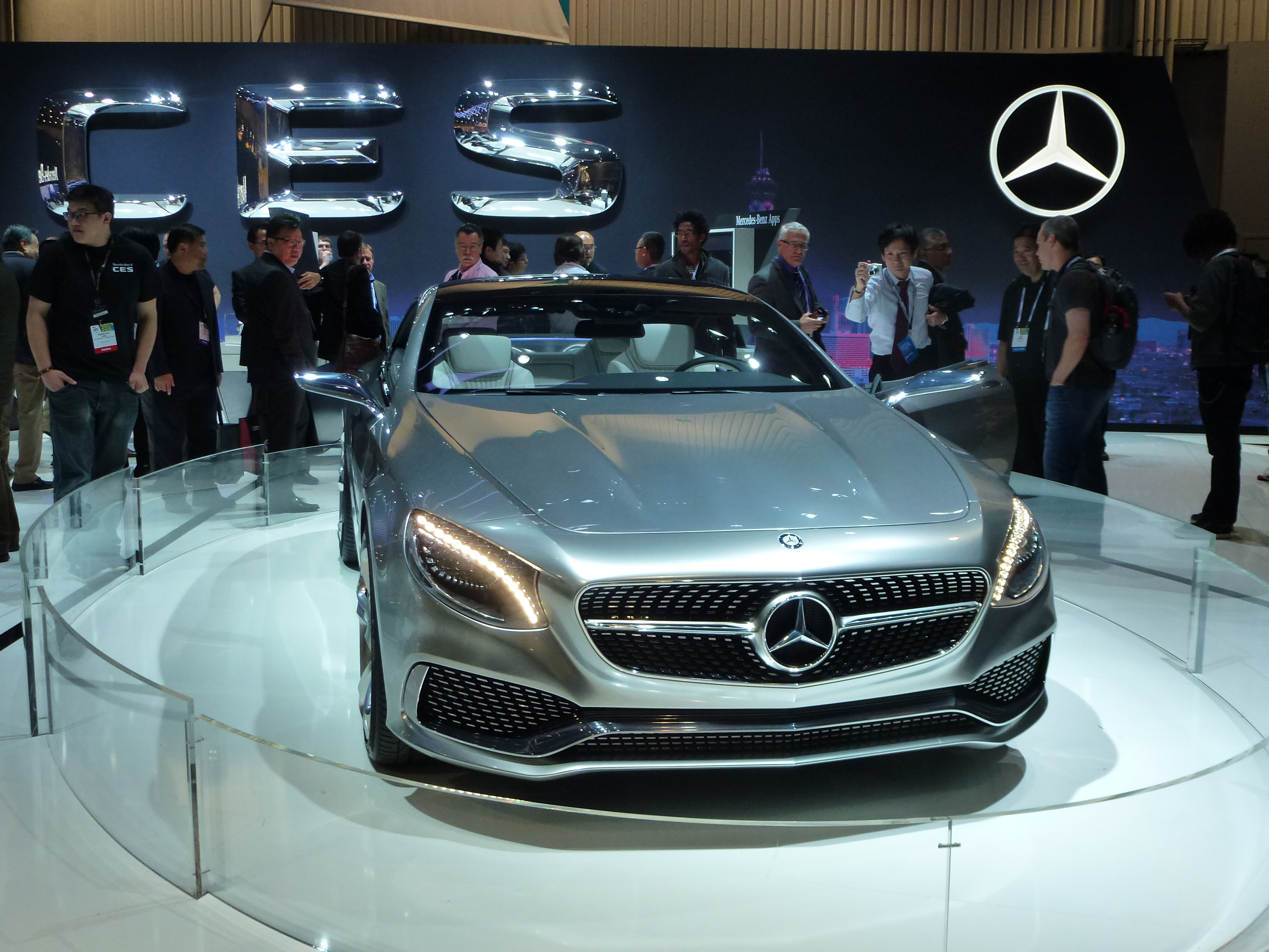 CES亲历者反思：硬件复兴的核心是重新定义和创造硬件