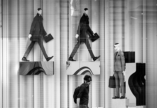 【钛晨报】高管纷纷离职，第七大道完全畅游化