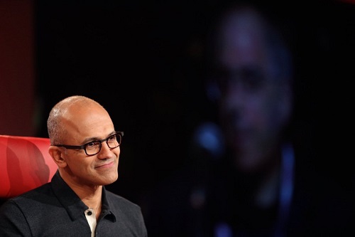 重组裁员放弃设备与服务，微软能否跑的快点