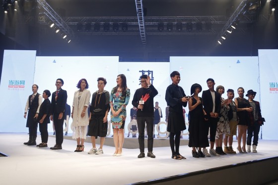 “时尚”不离口的当当网，看来势要将卖衣服进行到底了