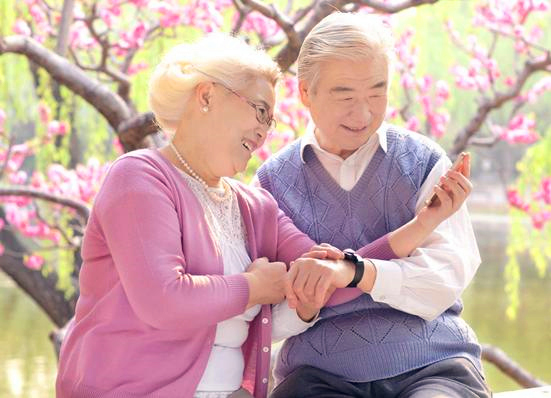 老年市场疲软，可穿戴越做越难