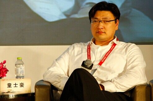 童士豪：小米想法很疯狂，几乎就是要建立另外一个Apple