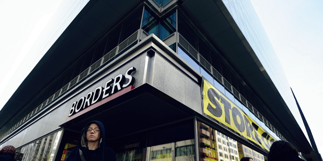 鲍德斯书店：一个古老行业的多米诺效应