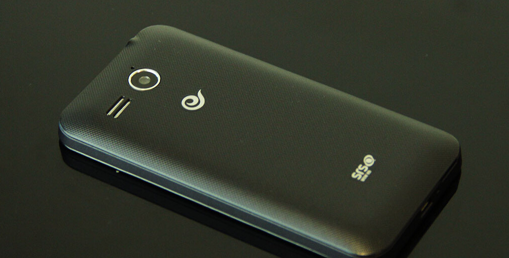 2015年电信终端的销量目标依旧是突破1亿部，这次能完成吗？