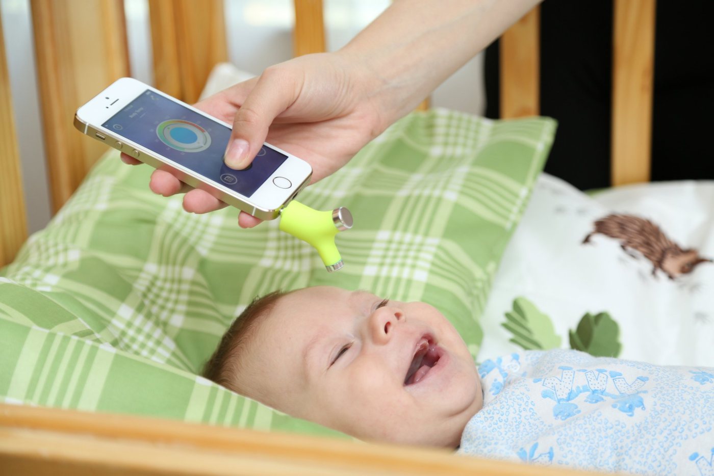 【硅谷新公司】有了非接触式体温计Wishbone，妈妈再也不用为宝贝量体温问题担心了