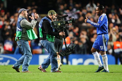 玩家直播的“体育”内容， 到底侵犯了谁的版权利益？