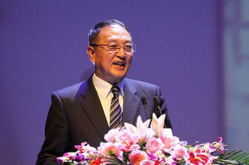 柳传志：联想控股选择在香港上市，是因为H股更加规范、透明