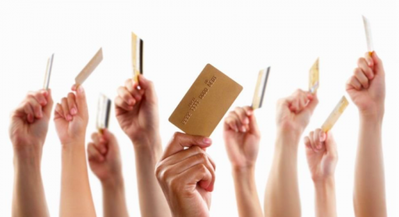 在中美两地投资金融，人人网正在靠投资“自救”