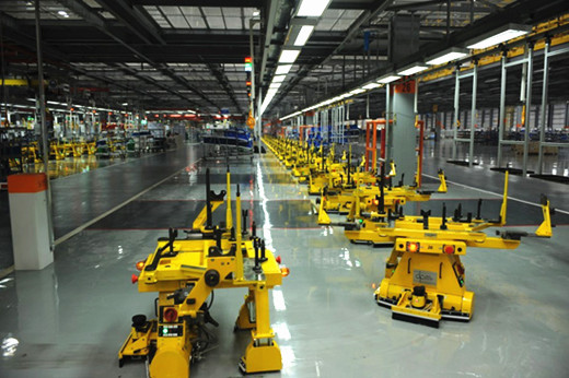 “世界工厂”掀起“机器换人”大潮，60台机器干650个人的活