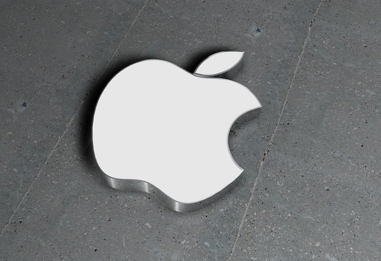 CarPlay只是前奏，苹果公司造车这件事情到底靠不靠谱？