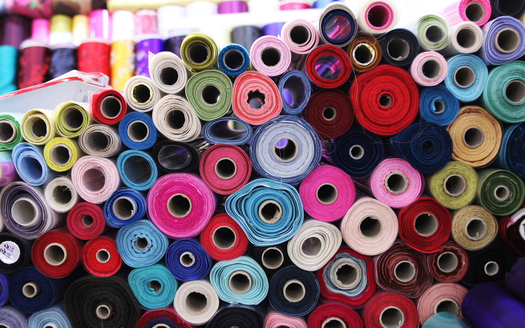 要想解救被库存压垮的服装业，先从快速“找布”开始