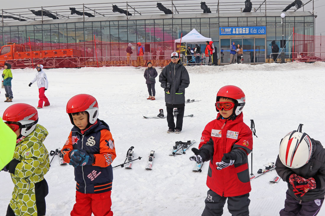 融创雪世界曝死亡事故，国内滑雪业需尽快走向专业化运营