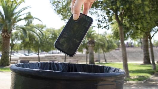【钛晨报】调查称智能手机将被人工智能替代，五年内彻底淘汰