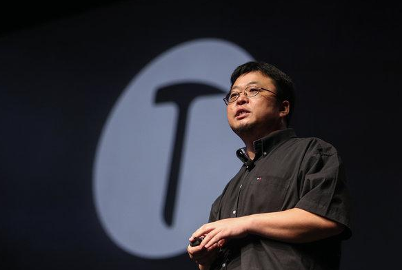 对理想较真的人：老罗的江湖与传说