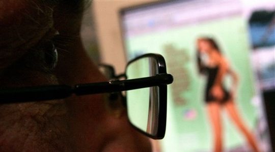 操控儿童色情网站，FBI为了执法也是蛮拼的|1月25日坏消息榜