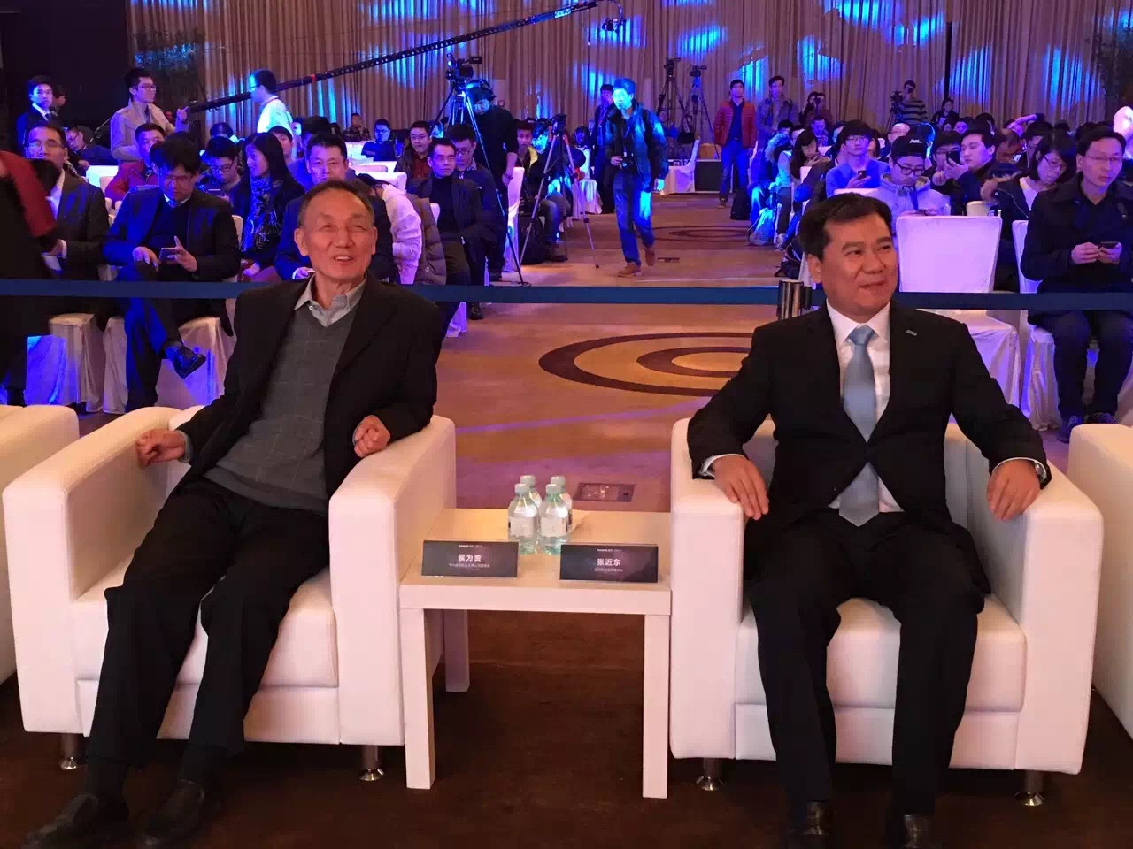 努比亚手机借力苏宁渠道，未来三年要卖出1000万台