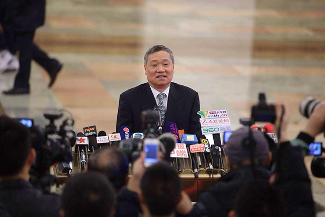 证监会主席换人：肖钢被免，刘士余接任