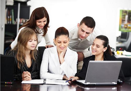 在人人都想拿下的企业市场，协同沟通工具的创业有无看头？