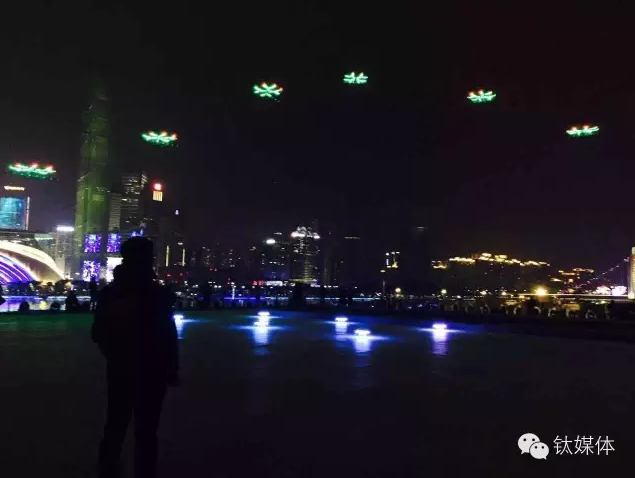 无聊透顶的春晚，唯一亮点竟然又是⋯⋯无人机！