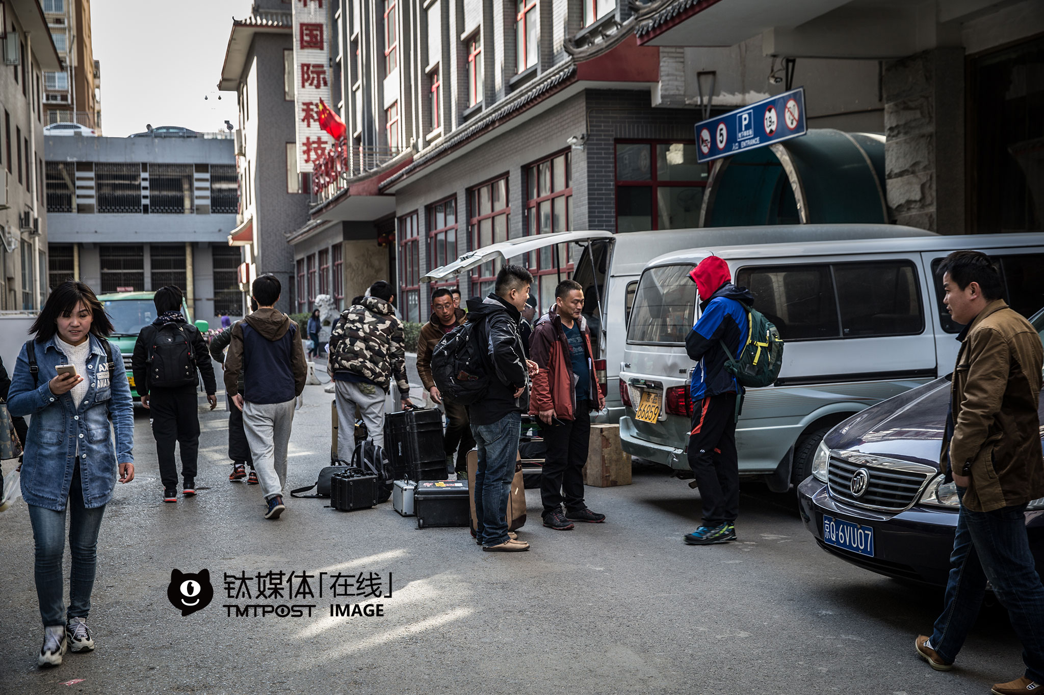 结束了在北京的拍摄，剧组准备开赴河北。