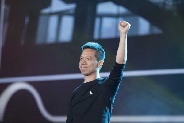 贾跃亭说苹果三星华为诱导“博傻”消费，乐视则要让硬件免费