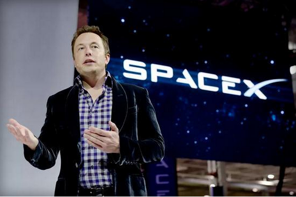 终于成功了！SpaceX完成首次海上回收“猎鹰9”火箭