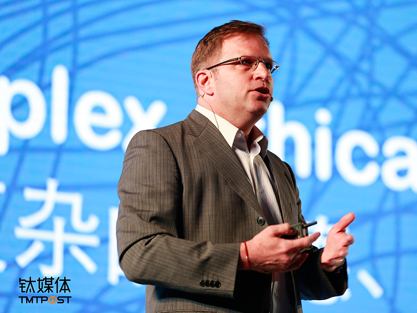 大咖观点：VR将颠覆一切，但也将面临复杂的道德、法律和政治挑战