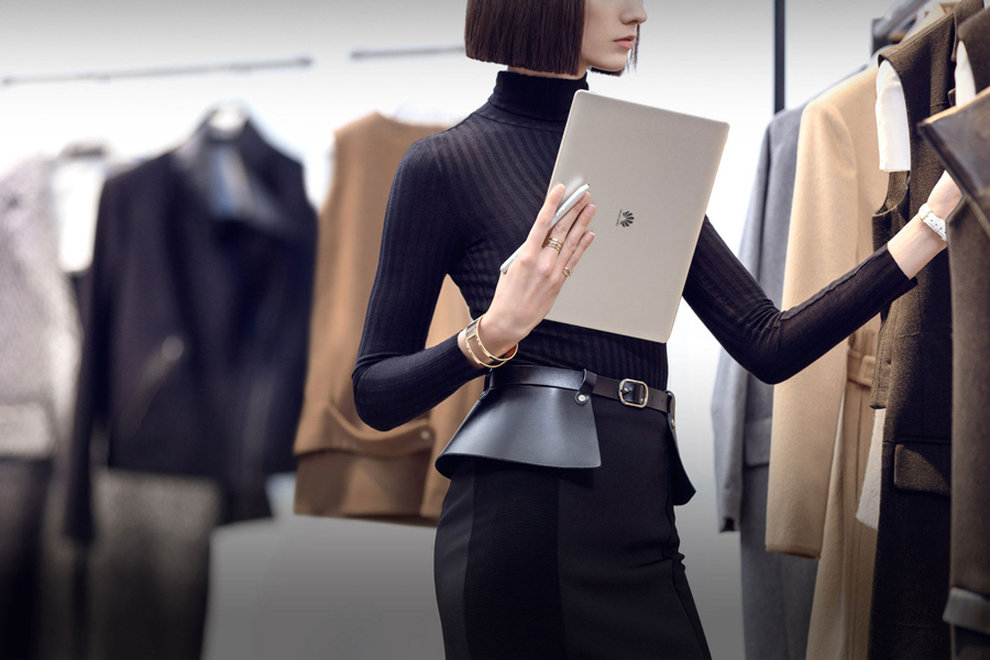 手机厂商闯入PC市场，能否推动传统PC厂商完成转型？