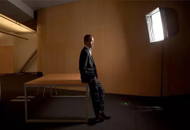 万科借内部信斥责“宝能系”：管理团队和股东争夺公司所有权是荒谬的