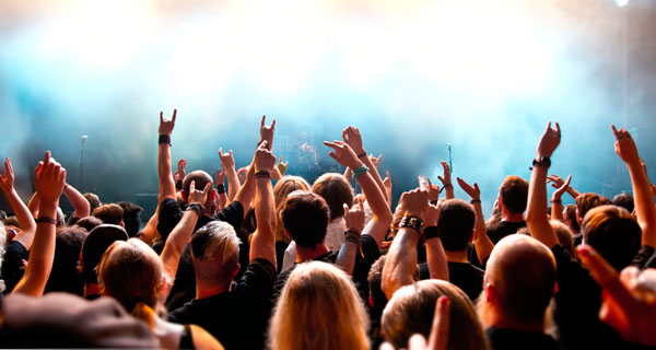 营销催生的造节生产，互联网这条疯狂的流水线何时会停？