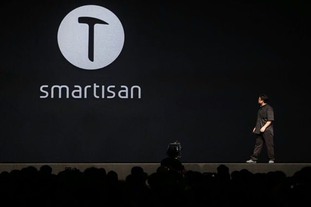 争议|锤子卖身：老罗少了一份情怀，但不值得嘲讽