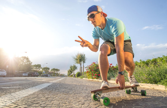 混搭“直播”，综艺行业一次摸石头过河的转型尝试