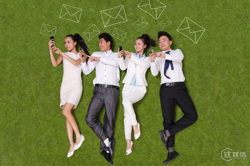 联通电信被“暴利”，光鲜的财报下正艰难转型