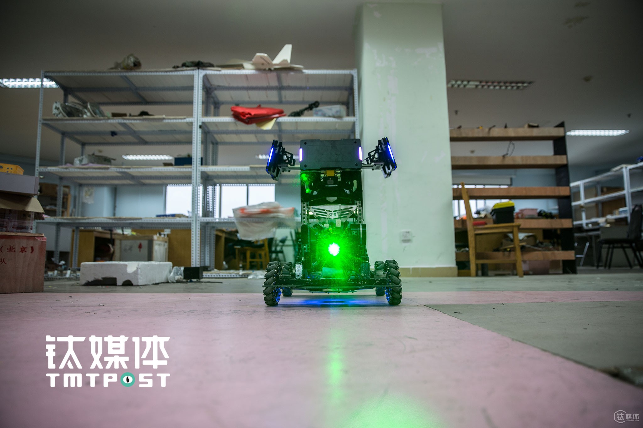 Photo Gallery 039: A Battle Of Robots, Innovation And Wits